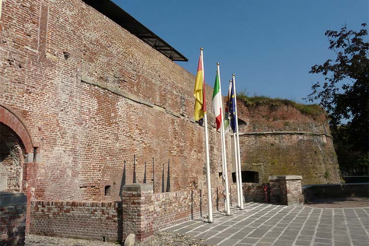 Casale_Monferrato-castello-ok.jpg