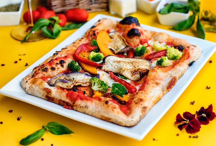 pizza teglia verdure.jpg